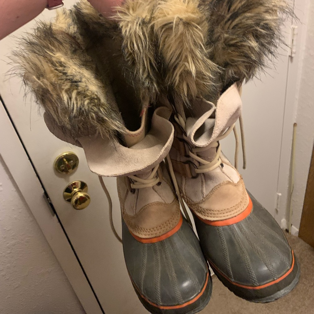 SOREL women’s winter boots